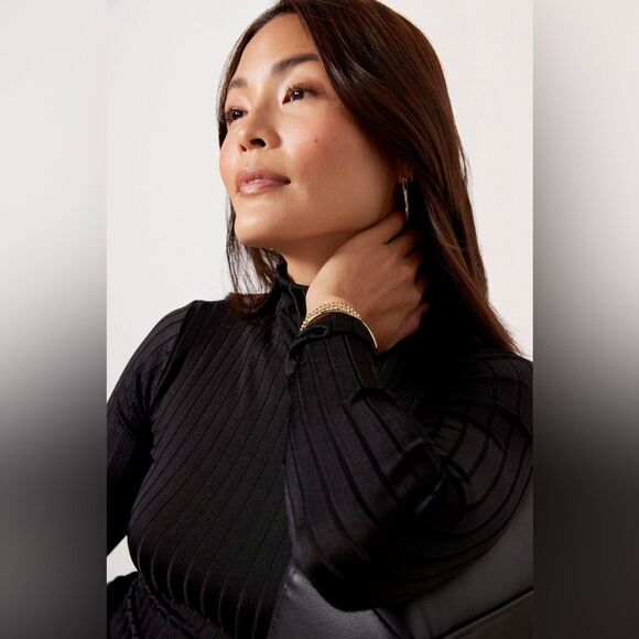 Good American Shine Rib Funnel Tuck Midi Dress - Picture 8 of 15